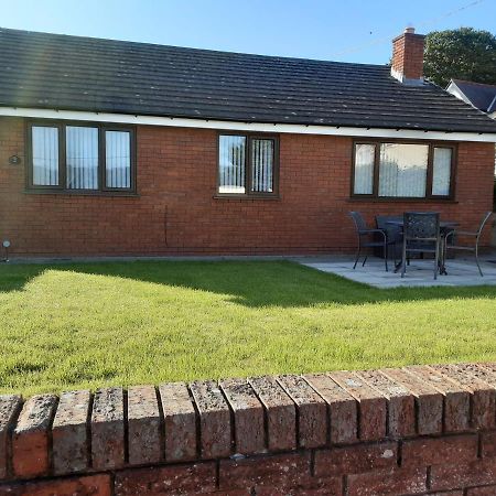 3-Bed Bungalow Near Conwy Valley Close To Castle Colwyn Bay Exterior photo
