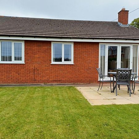 3-Bed Bungalow Near Conwy Valley Close To Castle Colwyn Bay Exterior photo