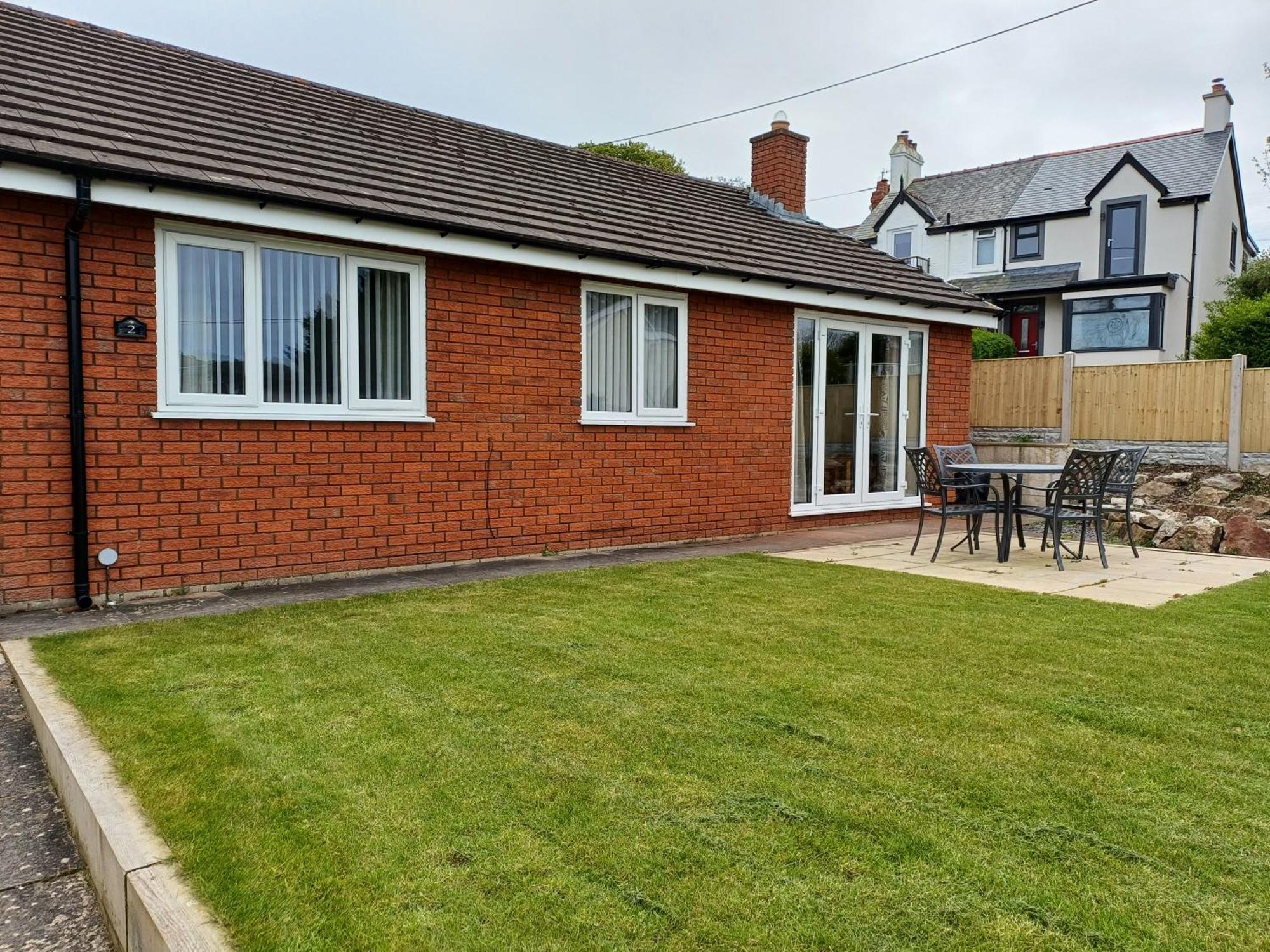 3-Bed Bungalow Near Conwy Valley Close To Castle Colwyn Bay Exterior photo
